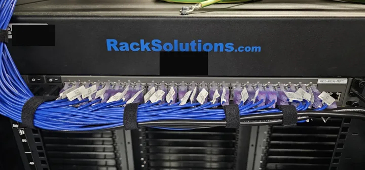 After (Solution): Cables dressed into a flat profile with visible labels facing the technician, allowing instant port identification and easier serviceability.